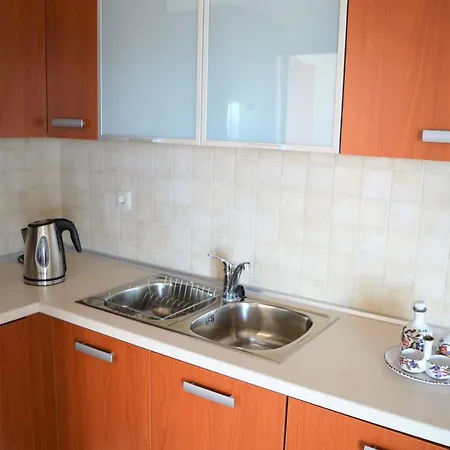 Aneto | Beautiful New Apartman Haráki